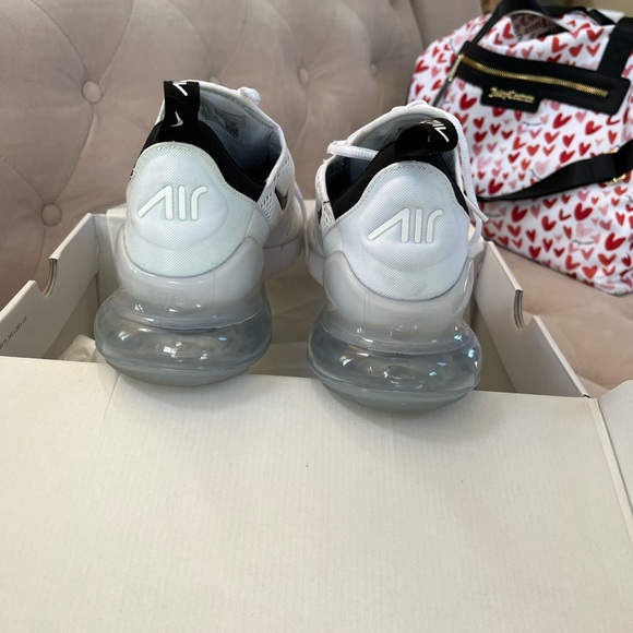 Nike Men’s White & Black Air Max 270 - Picture 4 of 12